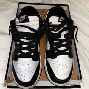 Nike Panda Dunks